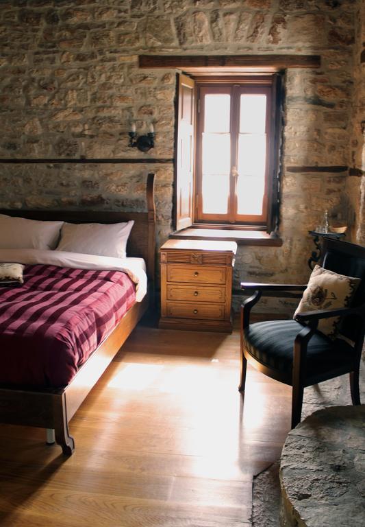 Old Inn Gorianadhes Экстерьер фото