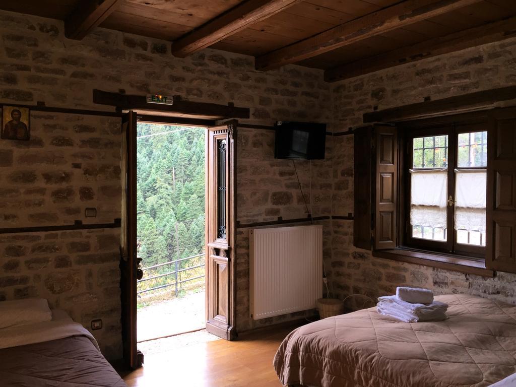 Old Inn Gorianadhes Экстерьер фото