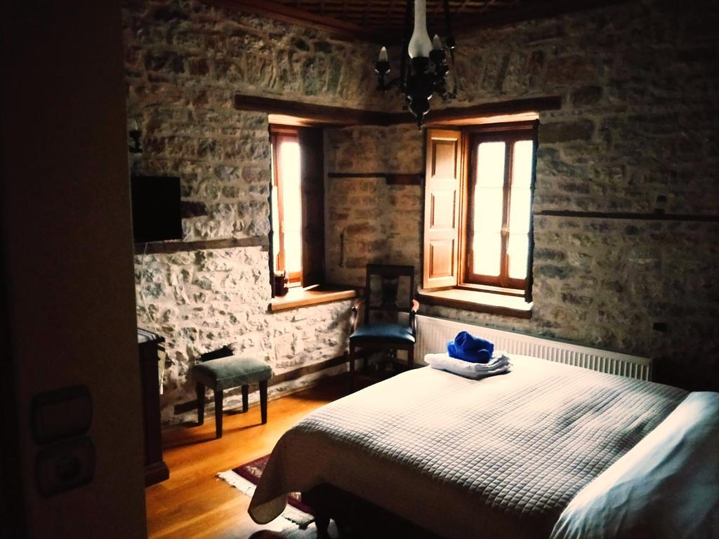 Old Inn Gorianadhes Экстерьер фото